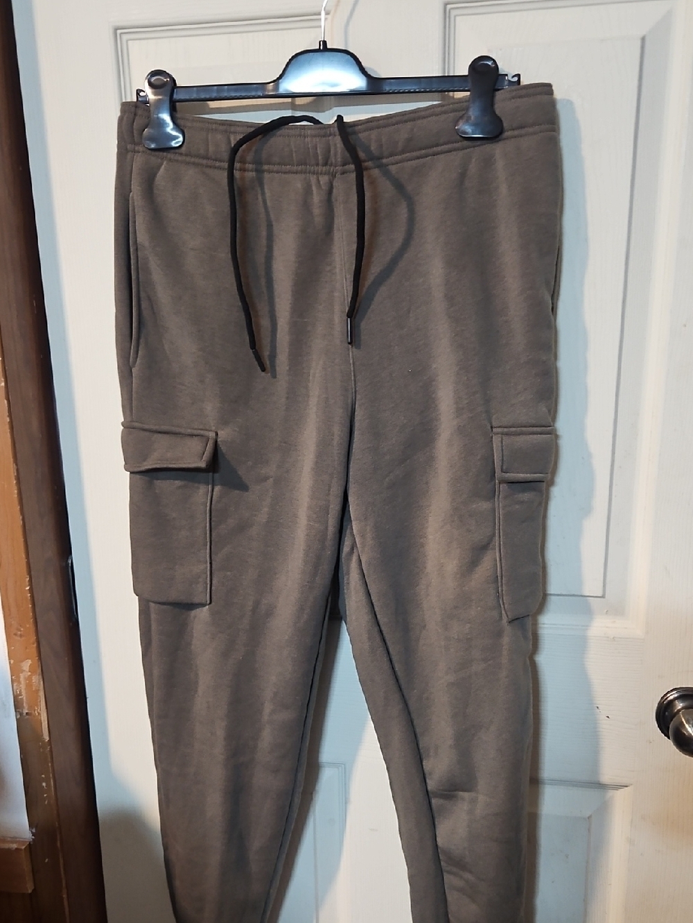 LEG3ND MUSHROOM CARGO JOGGER PANT: NEW WITH TAGS: SIZE L